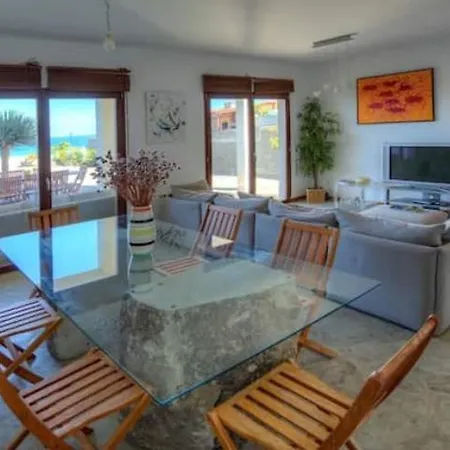 3-bedroom Summer Porto Santo